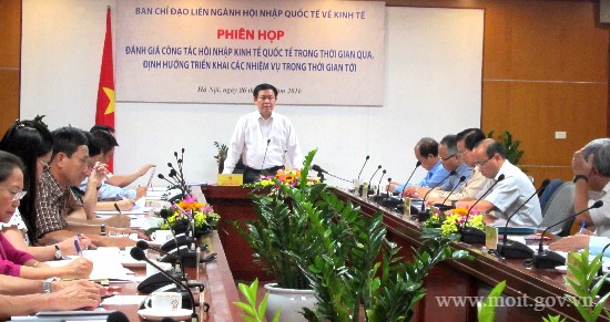 ຫວຽດນາມໄດ້ແລະພວມເຊື່ອມໂຍງເຂົ້າກັບພື້ນຖານເສດຖະກິດໂລກຢ່າງເລິກເຊິ່ງ,ກວ້າງຂວາງ